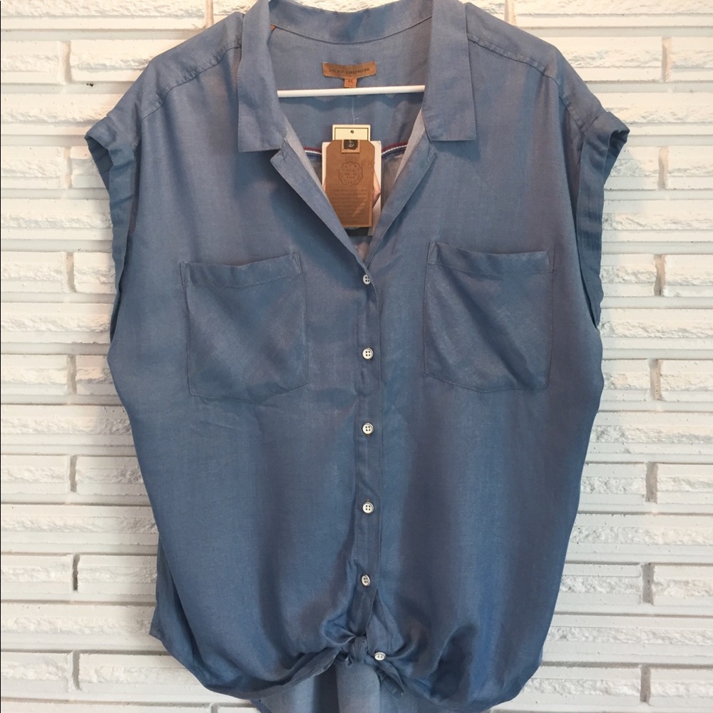 Jach’s Denim Girlfriend Shambrae Top